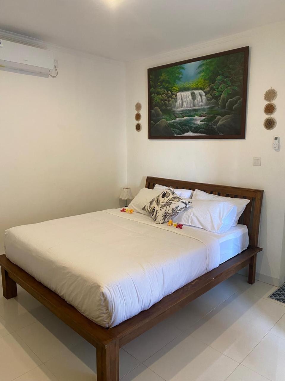 Manis Guest House Seminyak Exterior foto